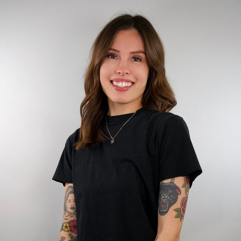 Chloe: Assistant Manager At Mueller