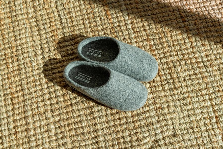 Kyrgies Wool Slippers with All Natural Sole - Low Back - Gray Men's by Kyrgies